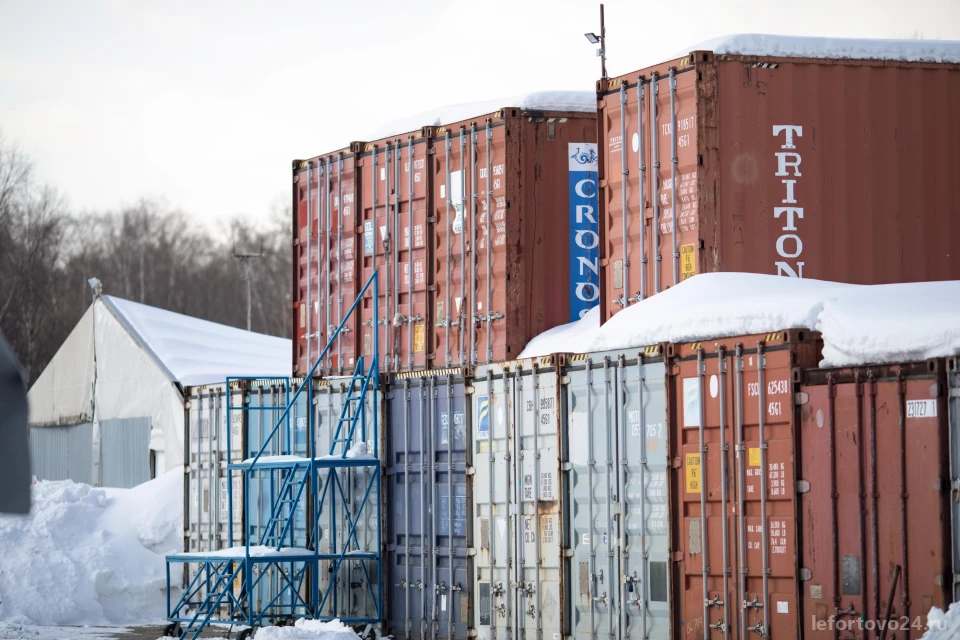 Container time. ЮТЭК складской комплекс.